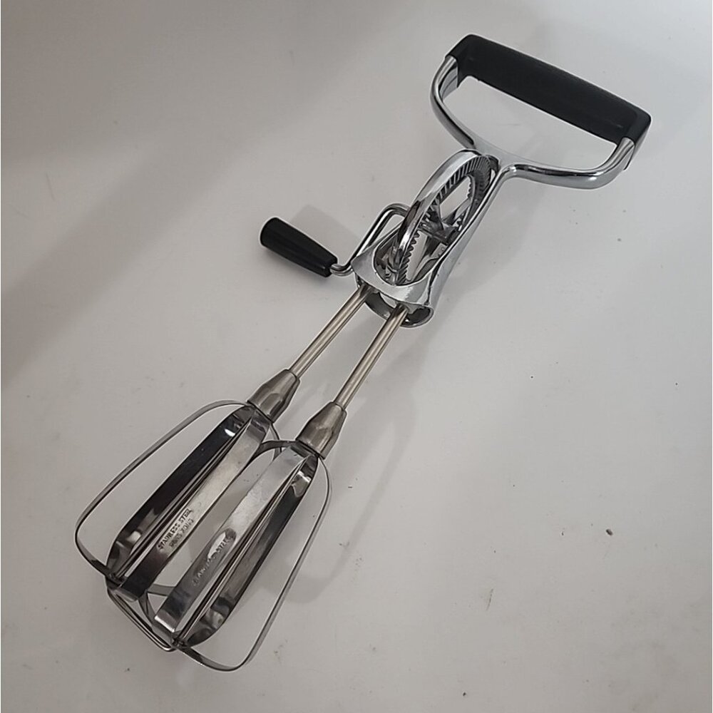 Vintage Best Egg Beater Hand Held Crank Mixer Stainless Steel Black Handle 11”